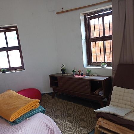 Villa Kitnet Gratiluz São Tomé das Letras Habitación foto